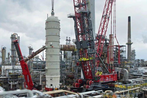 海外巨擎 Mammoet Focus30 起重机英国炼油厂首秀，展现重型吊装新标杆